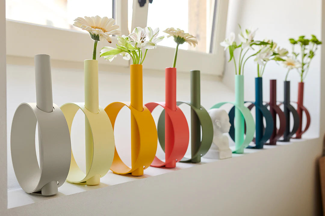 Vases ITAC et IOS de Fermob : nature, élégance et couleur