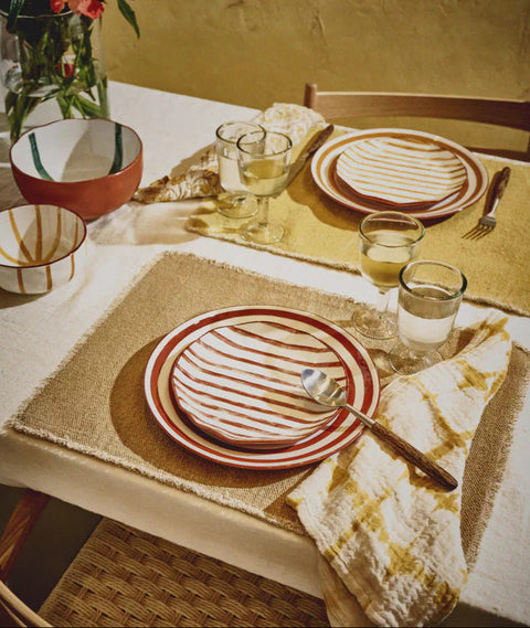 Assiette en porcelaine MYKONOS Ø27cm POMAX COIN DU MEUBLE PARIS