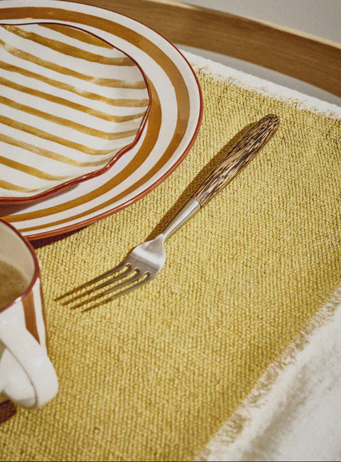 Assiette en porcelaine MYKONOS Ø20.3cm POMAX COIN DU MEUBLE PARIS