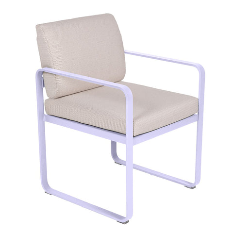 Silla con reposabrazos BELLEVIE de la marca Fermob con cojin PEARL. comprar en rincon del mueble online. RDM online