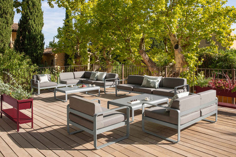 Canapé BELLEVIE pour 3 personnes de la marque française Fermob. CDM