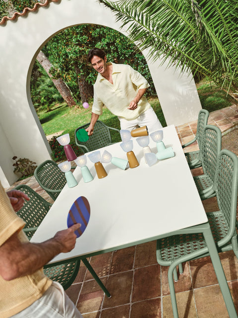 Mesa calvi mineral 160x80cm de la marca fermob. comprar online en rincon del mueble