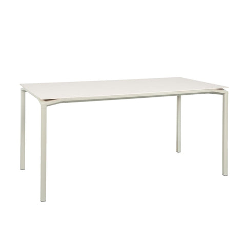 Mesa calvi mineral 160x80cm de la marca fermob. comprar online en rincon del mueble