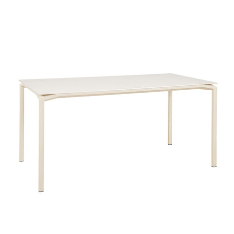 Mesa calvi mineral 160x80cm de la marca fermob. comprar online en rincon del mueble