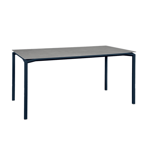 Mesa calvi mineral 160x80cm de la marca fermob. comprar online en rincon del mueble