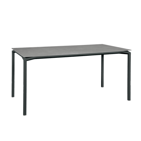 Mesa calvi mineral 160x80cm de la marca fermob. comprar online en rincon del mueble