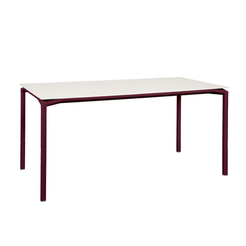 Mesa calvi mineral 160x80cm de la marca fermob. comprar online en rincon del mueble