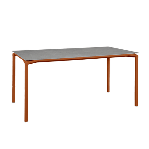 Mesa calvi mineral 160x80cm de la marca fermob. comprar online en rincon del mueble