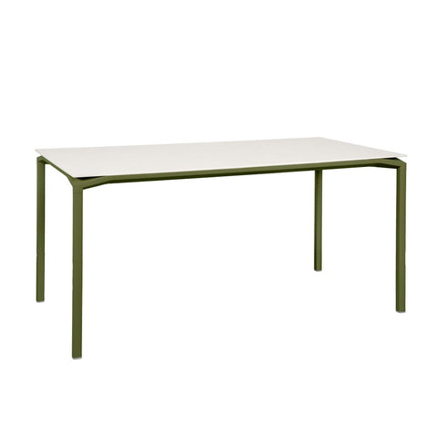 Mesa calvi mineral 160x80cm de la marca fermob. comprar online en rincon del mueble