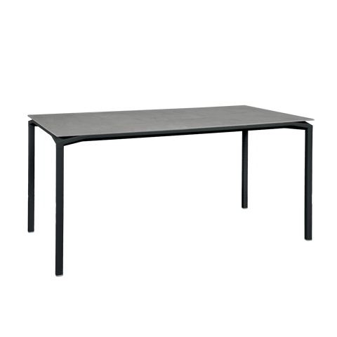 Mesa calvi mineral 160x80cm de la marca fermob. comprar online en rincon del mueble