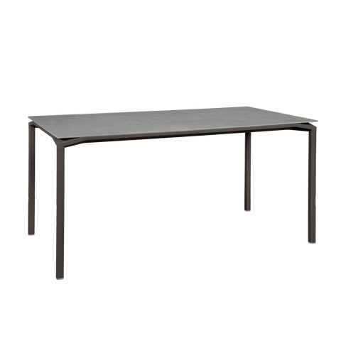 Mesa calvi mineral 160x80cm de la marca fermob. comprar online en rincon del mueble