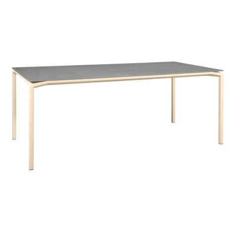 Mesa Calvi Mineral 195x95 de la marca fermob. comprar online en rincon del mueble