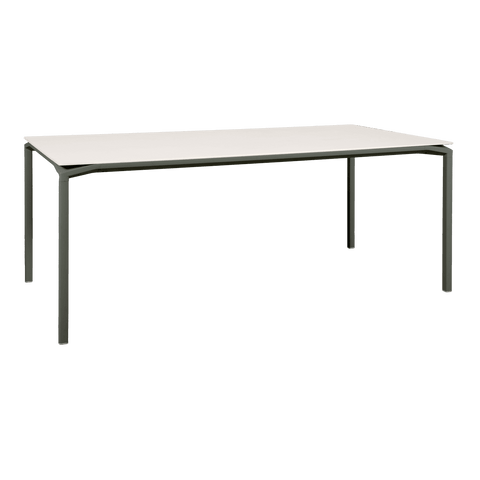 Mesa Calvi Mineral 195x95 de la marca fermob. comprar online en rincon del mueble