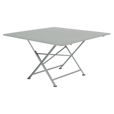 Table CARGO de 128 x 128 cm de la marque française Fermob