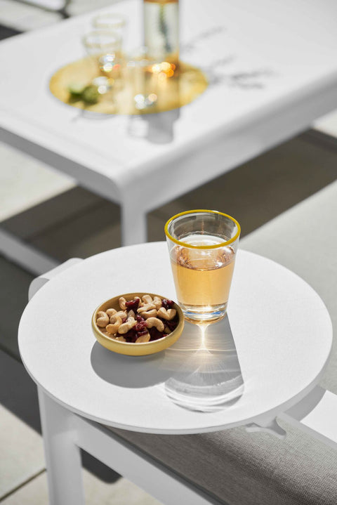 Mesa auxiliar para reposabrazos BELLEVIE de Fermob RDM Madrid