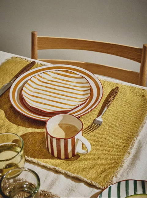Tasse en porcelaine MYKONOS POMAX COIN DU MEUBLE PARIS