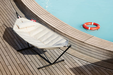 Headdemock Superb hamac Fatboy. Shopping en ligne. Meubles d'angle CDM Paris France. Achetez des meubles d'extérieur. Hamac avec support.