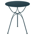 Table Ø 60 cm AIRLOOP en acier pour EXTÉRIEUR de la marque française FERMOB®. Acheter Fermob en ligne. Rincón del Mueble