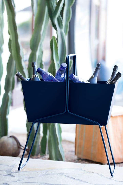 Jardinière haute BASKET de la marque française Fermob. Acheter Fermob en ligne. Rincón del Mueble