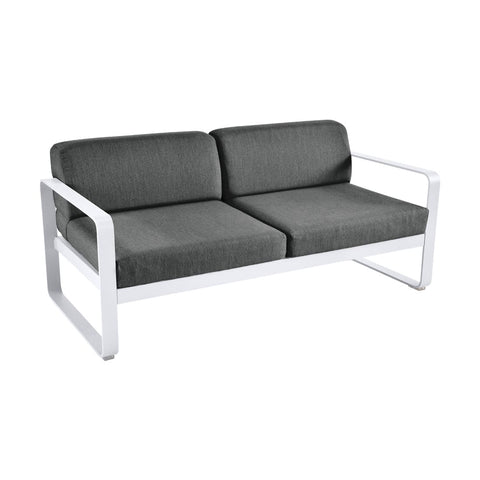 Canapé BELLEVIE pour 2 personnes de la marque française Fermob. Acheter Fermob en ligne. Coin du meuble