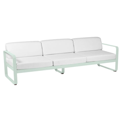 Canapé BELLEVIE pour 3 personnes de la marque française Fermob. CDM