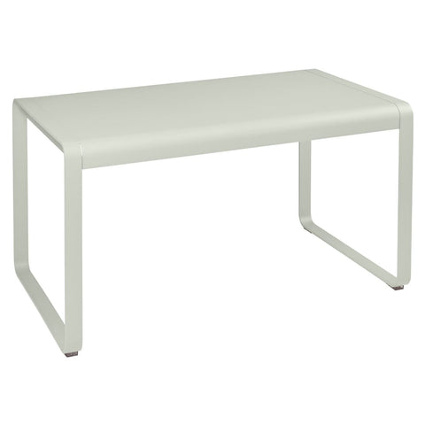 Table BELLEVIE de 140 x 80 x 74 cm de la marque française Fermob. Acheter Fermob en ligne. Rincón del Mueble