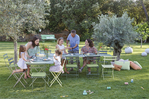 Table BISTRO 117 x 77 cm de la marque Fermob. Acheter Fermob en ligne. Rincón del Mueble