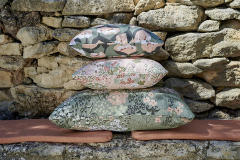 Coussin d’extérieur BOUQUET SAUVAGE, tulipe de 44x44 cm FERMOB