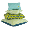 Coussin d’extérieur bananes ENVIE D'AILLEURS de 70 x 70 cm de Fermob. Acheter Fermob en ligne. Rincón del Mueble