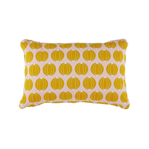 Coussin d’extérieur melons ENVIE D'AILLEURS de 68 x 44 cm de la marque française Fermob. Acheter Fermob en ligne. Rincón del Mueble
