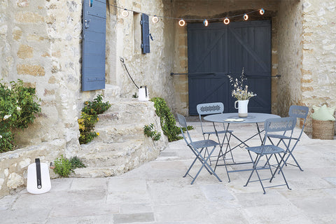 Guirlande lumineuse extérieure HOOP de la marque Fermob. Acheter Fermob en ligne