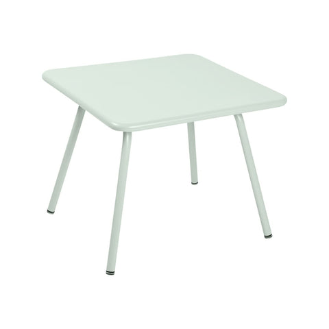 Table LUXEMBOURG KID de 57 x 57 cm de la marque française Fermob. Acheter Fermob en ligne. Rincón del Mueble