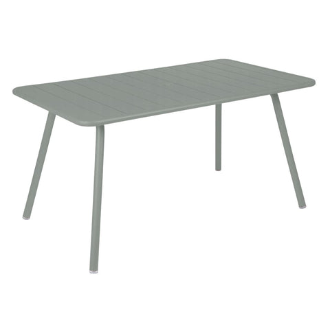 Table LUXEMBOURG de 143 x 80 cm de la marque française Fermob. Acheter Fermob en ligne