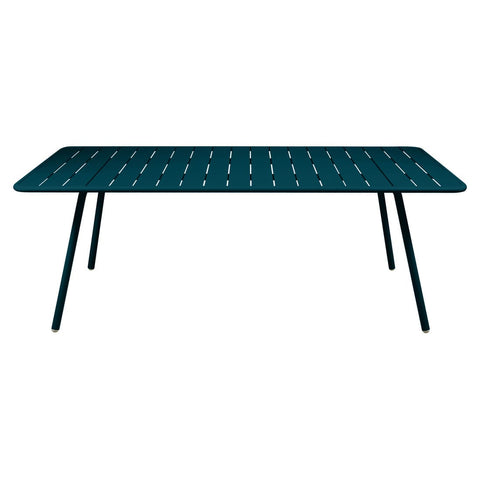 Table LUXEMBOURG de 207 x 100 cm de la marque française Fermob. Acheter Fermob en ligne. Rincón del Mueble