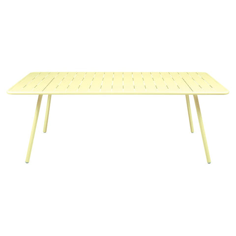 Table LUXEMBOURG de 207 x 100 cm de la marque française Fermob. Acheter Fermob en ligne. Rincón del Mueble
