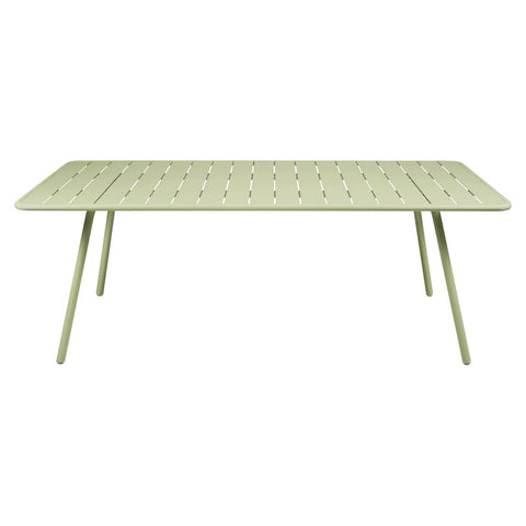 Table LUXEMBOURG de 207 x 100 cm de la marque française Fermob. Acheter Fermob en ligne. Rincón del Mueble