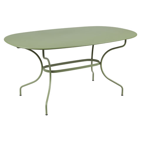 Table ovale 160 x 90 cm OPERA+ de la marque française Fermob. Acheter Fermob en ligne. Rincón del Mueble