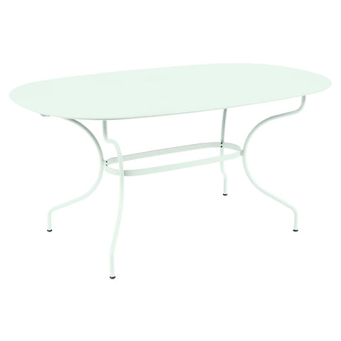 Table ovale 160 x 90 cm OPERA+ de la marque française Fermob. Acheter Fermob en ligne. Rincón del Mueble