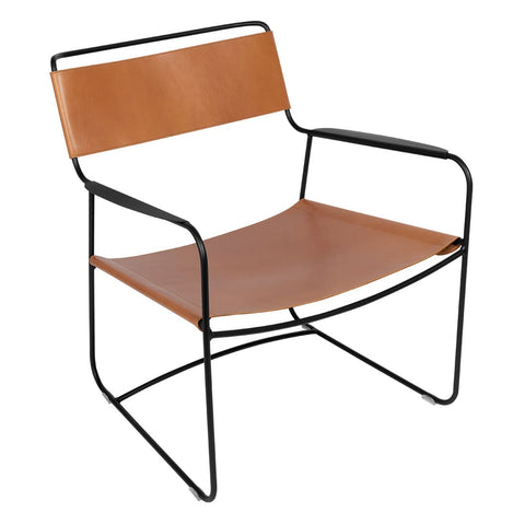 Fauteuil bas en cuir SURPRISING Fermob Coin du Meuble
