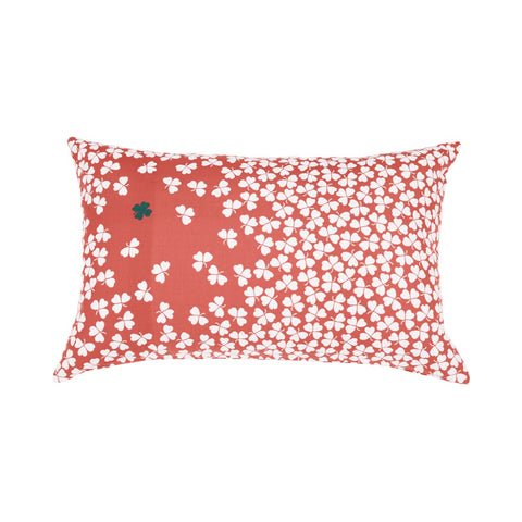 Coussin d’extérieur TRÈFLE de 68 x 44 cm de la marque Fermob. Acheter Fermob en ligne. 