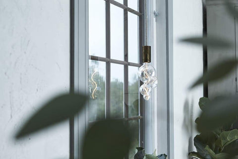 Lampe de Nud Collection douille de personnalisation 100% européenne sur Coin du Meuble CDM Paris France